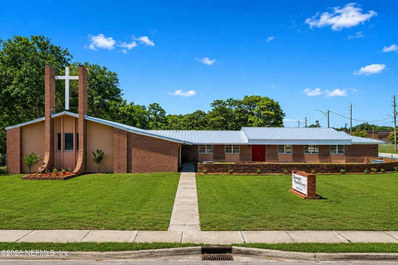 8075 Lone Star Rd, Jacksonville, FL 32211