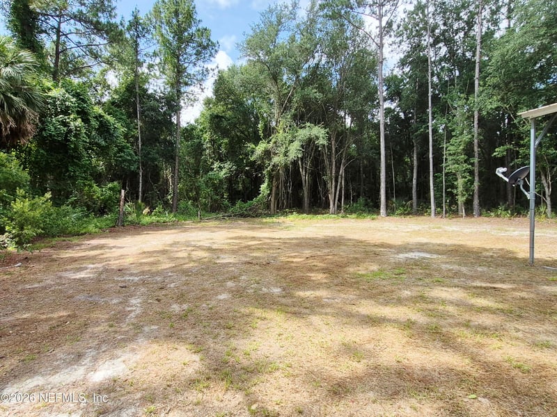 917 Paradise Blvd, Georgetown, FL 32139