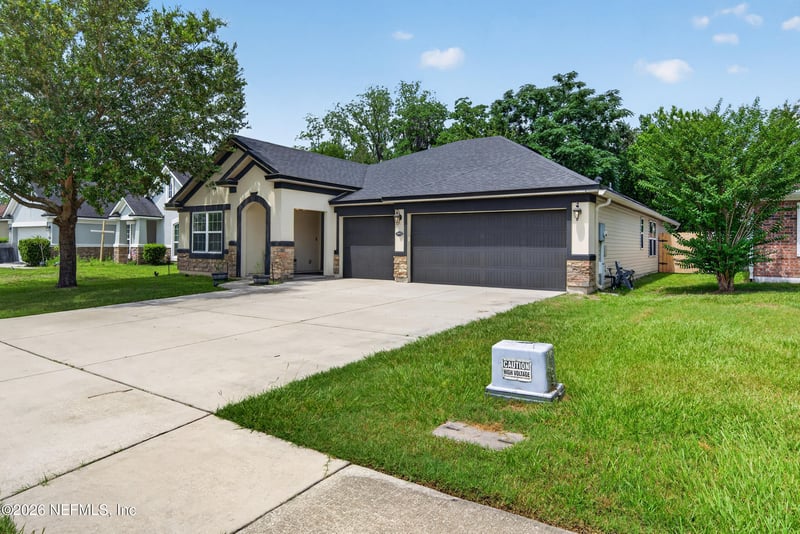 5552 Huckleberry Trl, Macclenny, FL 32063