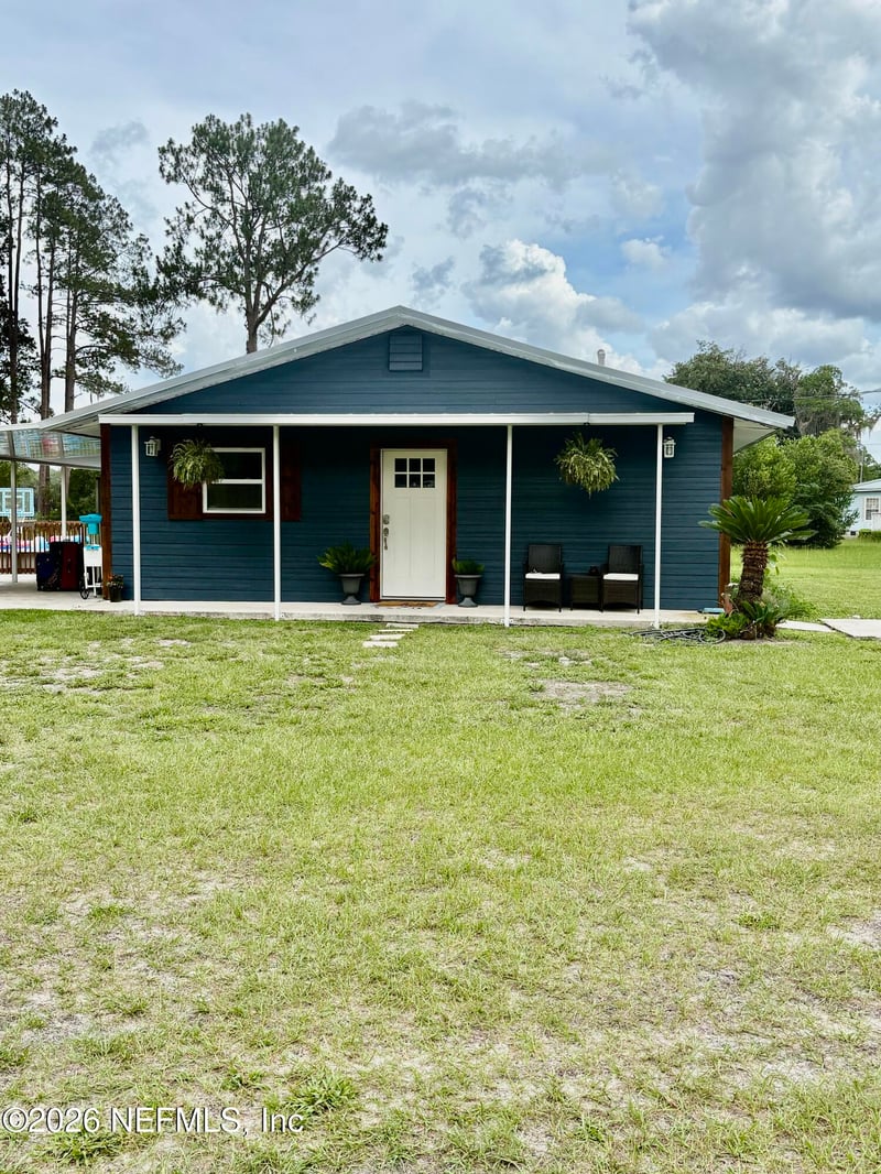 106 Dottie Ct, Interlachen, FL 32148