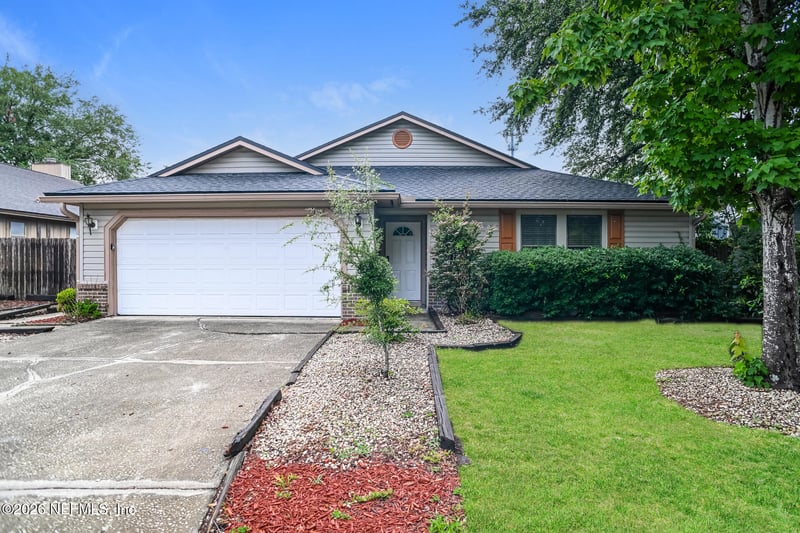 7744 Rockridge Dr, Jacksonville, FL 32244