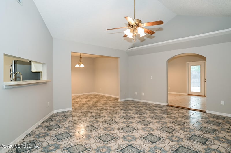 7744 Rockridge Dr, Jacksonville, FL 32244