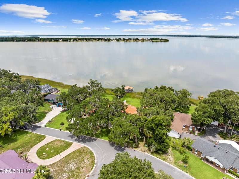 1412 Mosswood Dr, Leesburg, FL 34748