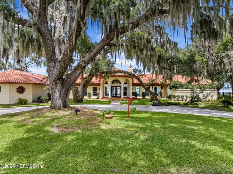 1412 Mosswood Dr, Leesburg, FL 34748