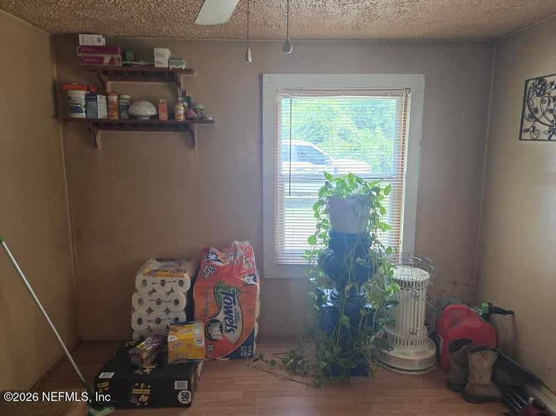 303 Kansas St, Florahome, FL 32140