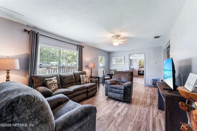 302 Park Ave, Hastings, FL 32145