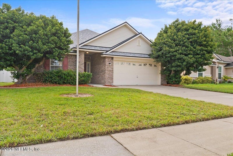 945 Raindrop Ln, Middleburg, FL 32068