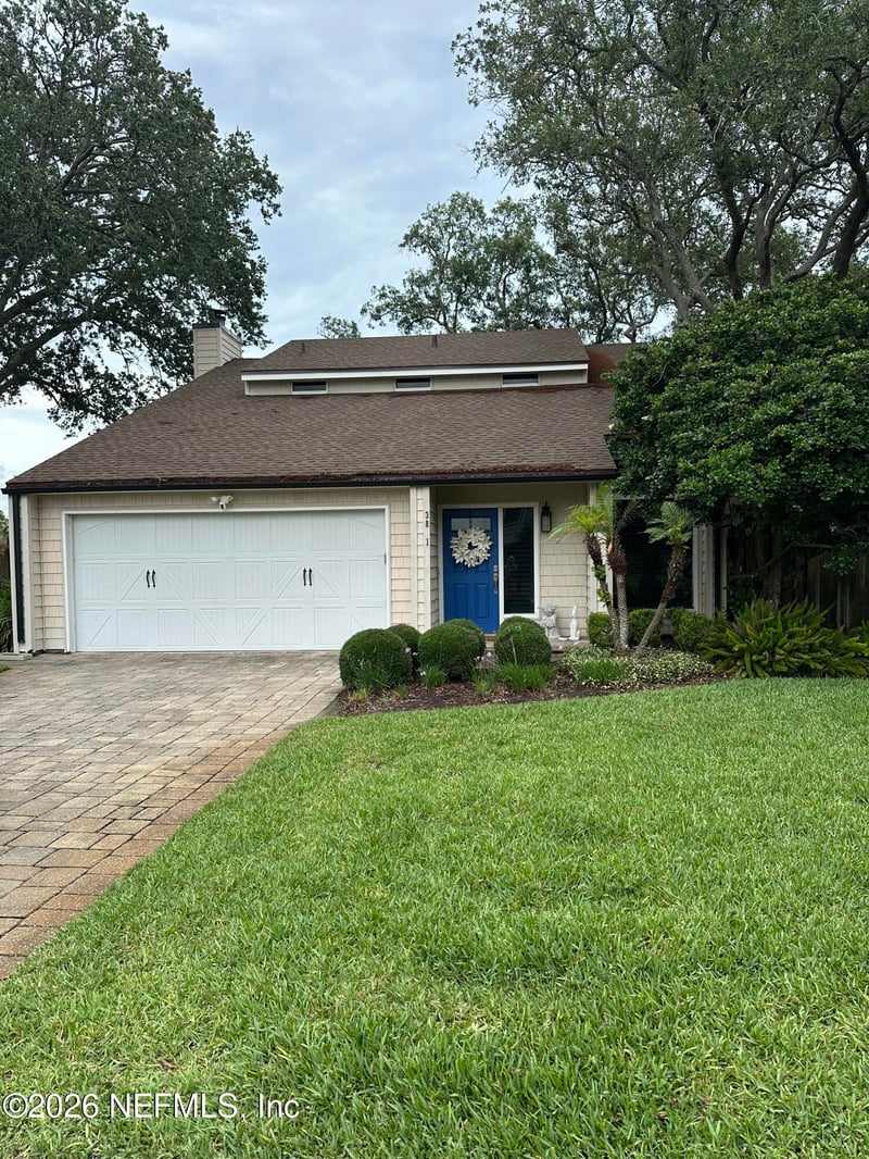 3831 Luth Dr, Jacksonville, FL 32250
