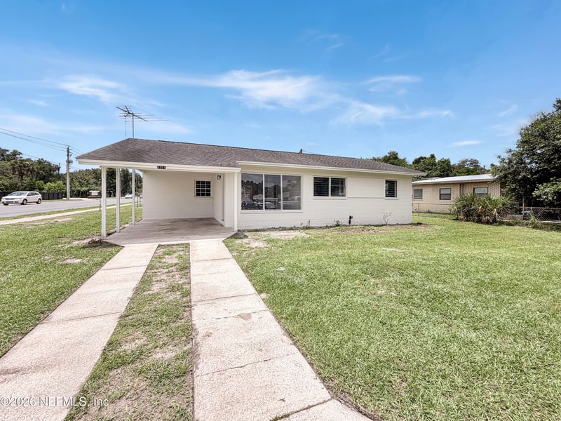 3201 Weaver Rd, Palatka, FL 32177
