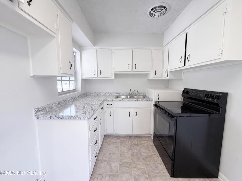 3201 Weaver Rd, Palatka, FL 32177