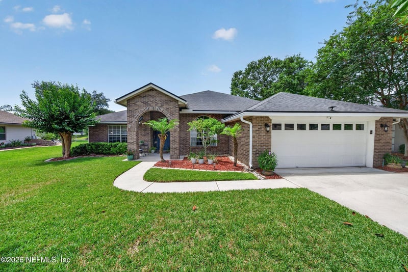 521 Grand Parke Dr, St Johns, FL 32259