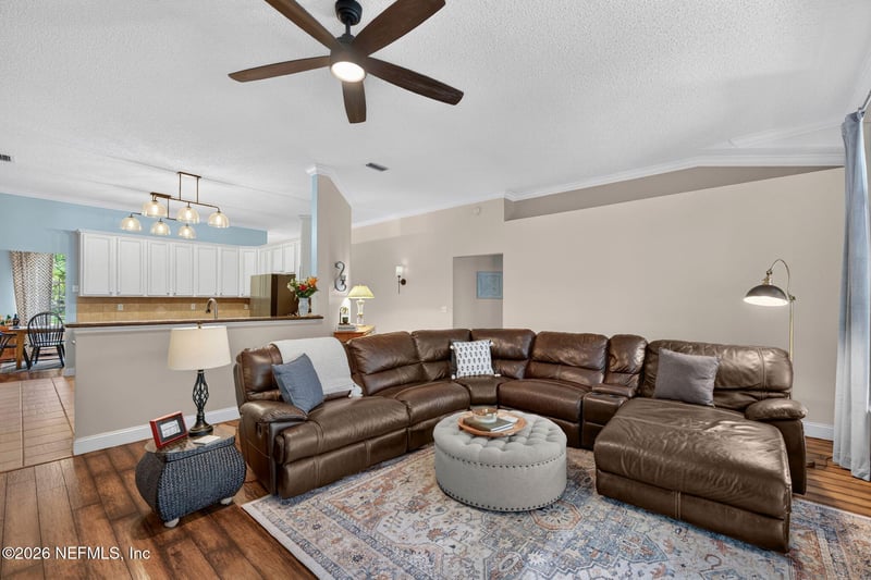 521 Grand Parke Dr, St Johns, FL 32259