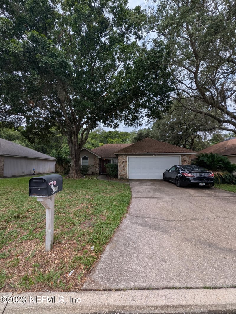 1586 Crabapple Cove Ct, Jacksonville, FL 32225