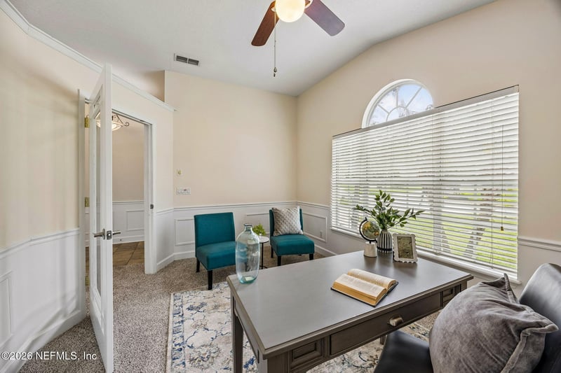 556 Redberry Ln, St Johns, FL 32259