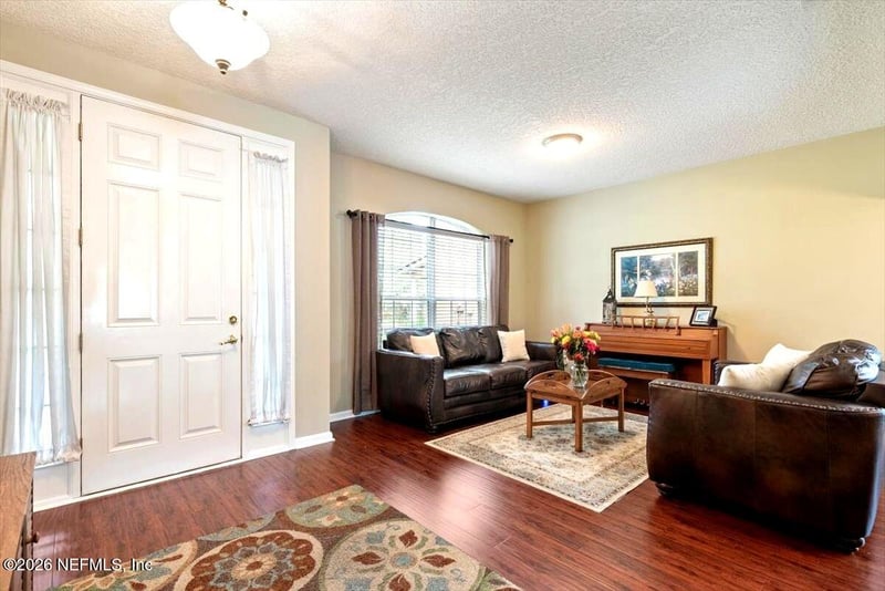 3660 Middlebrook Dr, Orange Park, FL 32065