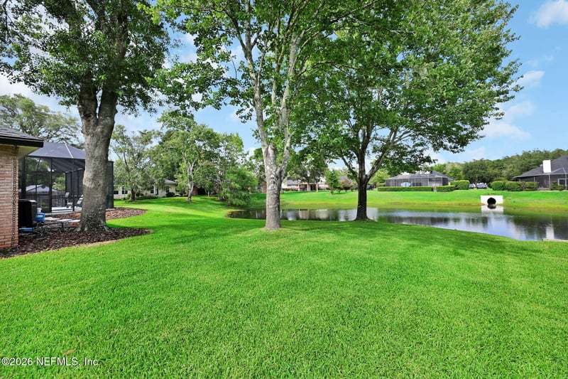 1333 Hideaway Dr, St Johns, FL 32259