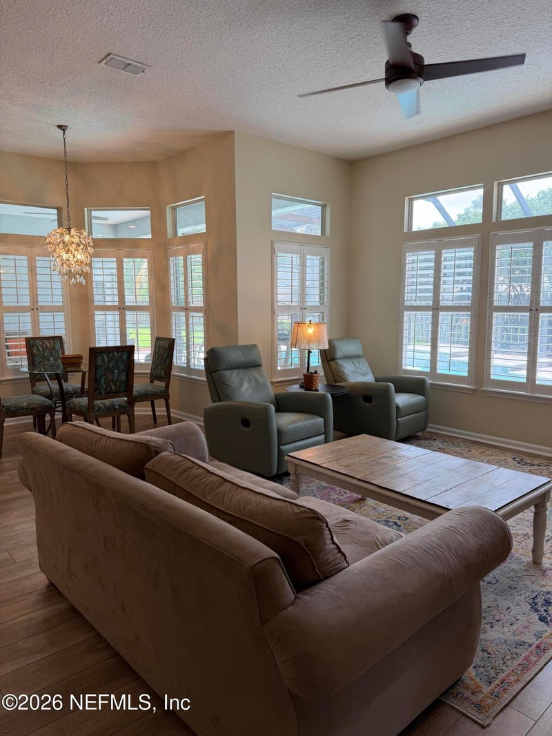 1924 Fox Glove Ln, Fleming Island, FL 32003