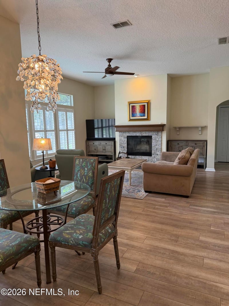 1924 Fox Glove Ln, Fleming Island, FL 32003