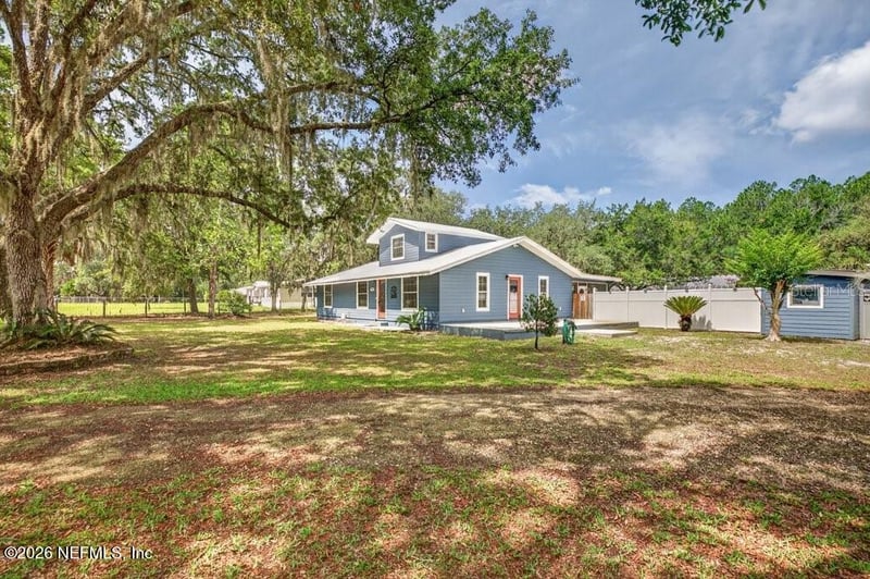 121 Daren Dr, Palatka, FL 32177