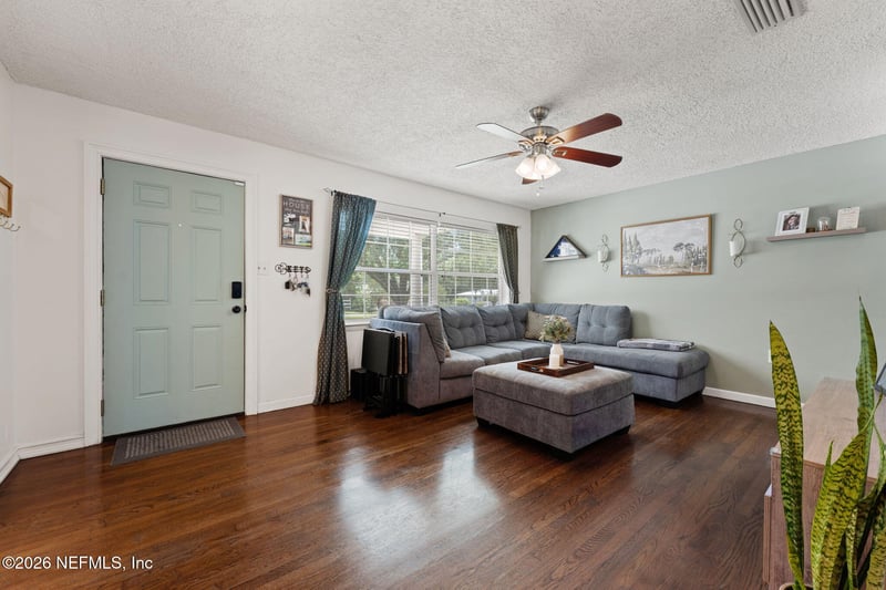 5825 Ovella Rd, Jacksonville, FL 32244