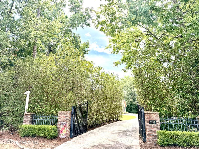 1587 Scottridge Ln, St Johns, FL 32259