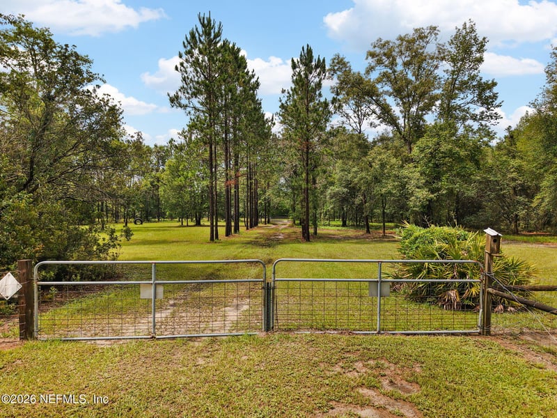 412 Fenton Glen, Fort White, FL 32038