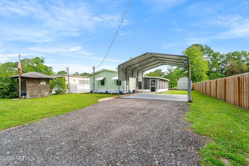 124 Fisherman Rd, Satsuma, FL 32189