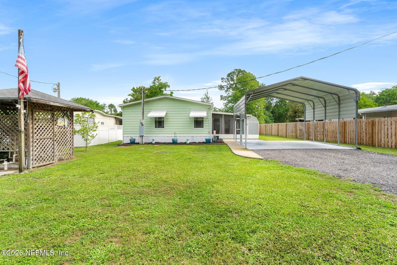 124 Fisherman Rd, Satsuma, FL 32189