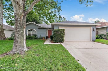 12143 Cancun Dr, Jacksonville, FL 32225