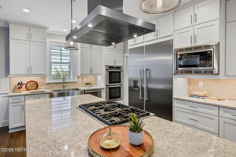 28 26th Ave, Jacksonville Beach, FL 32250