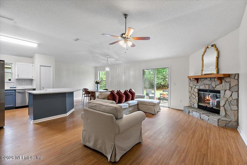 12143 Cancun Dr, Jacksonville, FL 32225