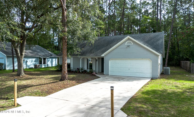 1745 St Ives Dr, Middleburg, FL 32068