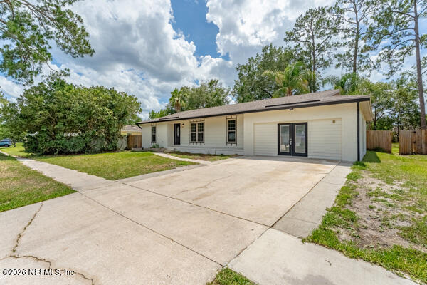 962 Grove Park Dr, Orange Park, FL 32073