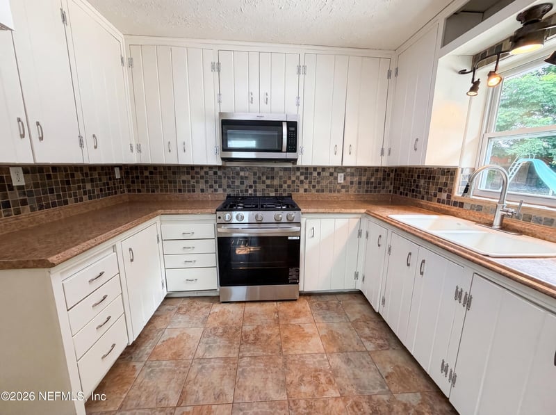 4429 Begbie Dr, Jacksonville, FL 32207