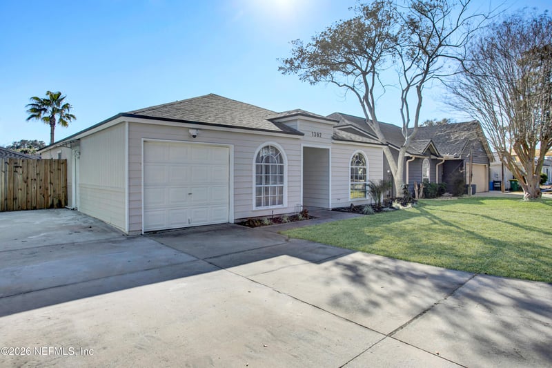 1382 Eastwind Dr, Jacksonville Beach, FL 32250