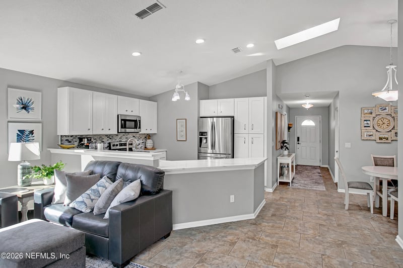 1382 Eastwind Dr, Jacksonville Beach, FL 32250