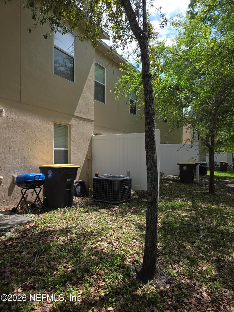 7070 St Ives Ct, Jacksonville, FL 32244