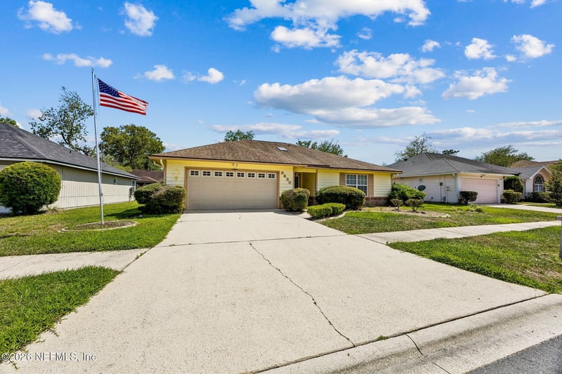 8630 Charlesgate Cir, Jacksonville, FL 32244