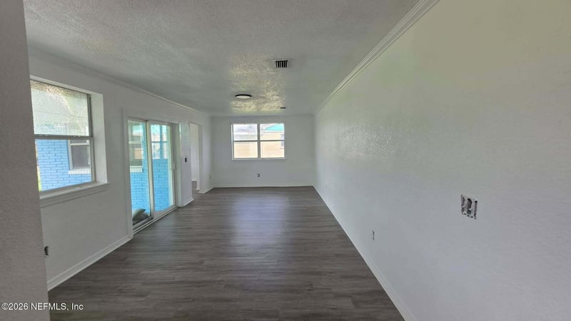 2325 Ribault Scenic Dr, Jacksonville, FL 32208