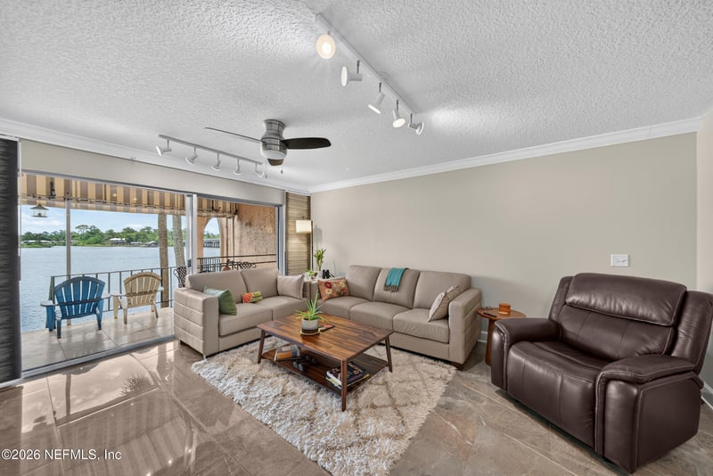 5375 Ortega Farms Blvd #102, Jacksonville, FL 32210