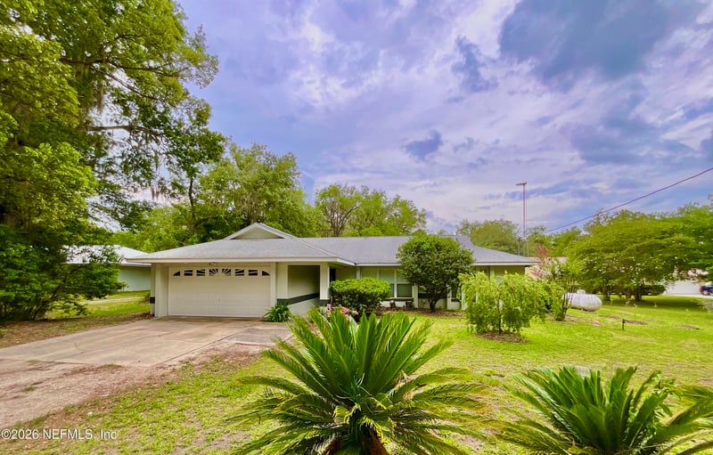 20517 114th Ave, Waldo, FL 32694
