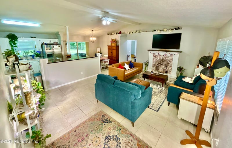 20517 114th Ave, Waldo, FL 32694