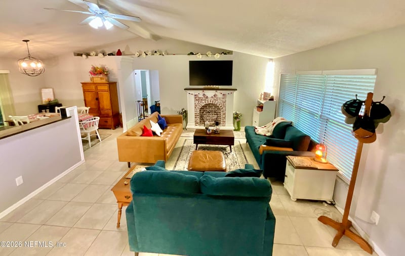 20517 114th Ave, Waldo, FL 32694