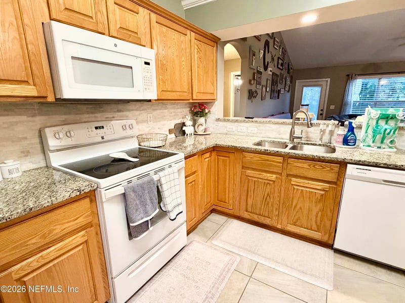 2959 Majestic Oaks Ln, Green Cove Springs, FL 32043