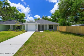 302 14th St, Palatka, FL 32177