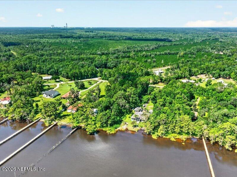 110 River Shores Rd, Palatka, FL 32043