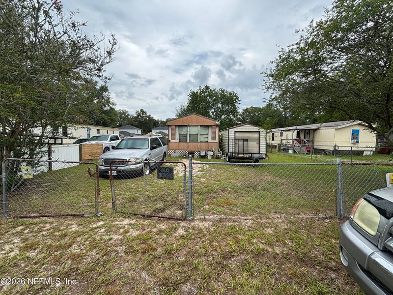 8432 Nussbaum Dr, Jacksonville, FL 32210