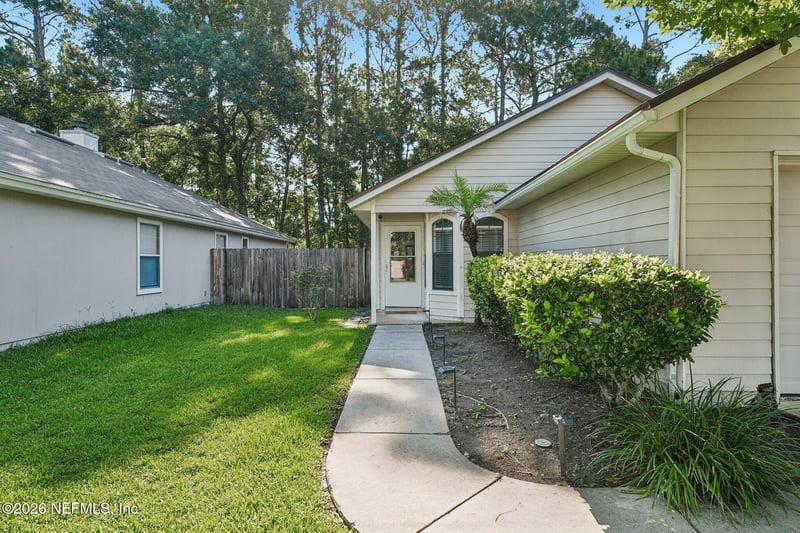 4459 Loveland Pass Dr, Jacksonville, FL 32210