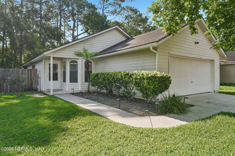 4459 Loveland Pass Dr, Jacksonville, FL 32210
