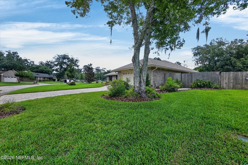 11557 Baskerville Rd, Jacksonville, FL 32223